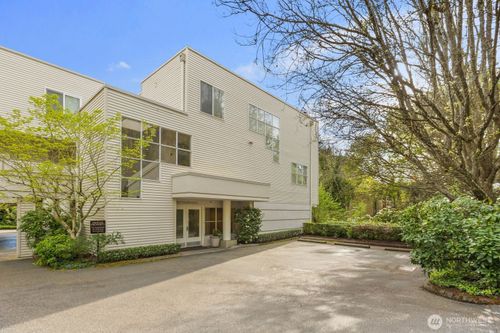 5-10237 Se 3rd St, Bellevue, WA, 98004-6161 | Card Image