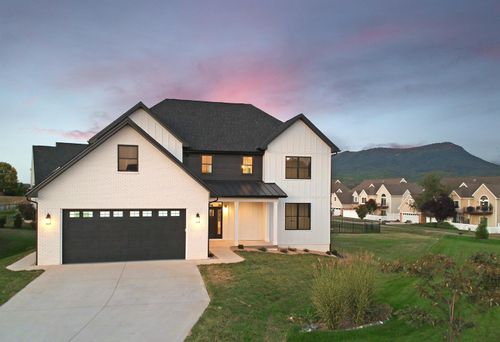 135 Alnwick Ct, ROCKINGHAM, VA, 22801-8312 | Card Image