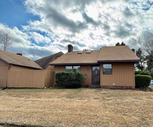 22-200 Rollins Dr, Greenville, NC, 27834-8600 | Card Image