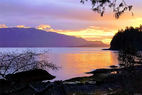 14 Spring Bay Rd, Lasqueti Island, BC, V0R2J0 | Card Image