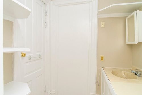 10-12 S 16th Ave E, Duluth, MN, 55812 | Card Image