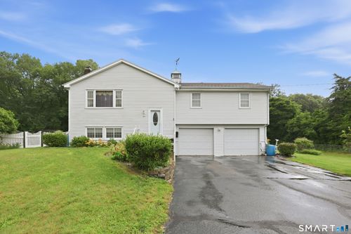 57 Iron St, Ledyard, CT, 06339-1518 | Card Image