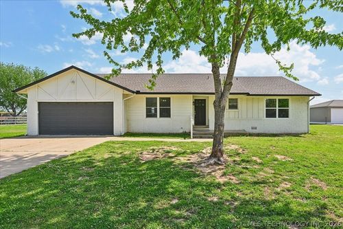 12301 S 88th East Ave, Bixby, OK, 74008-2721 | Card Image