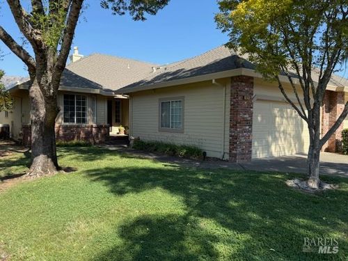 7921 Oakmont Dr, Santa Rosa, CA, 95409-6466 | Card Image