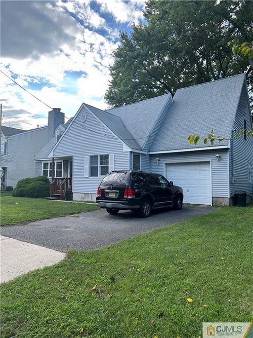 3131 Powhatan Ave, Point Pleasant Boro, NJ, 08742-3564 | Card Image