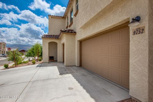 9752 E Carr Peak Trl, Tucson, AZ, 85747-0195 | Card Image