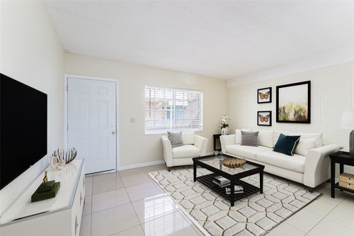 apt-5-432 Se 20th St, Fort Lauderdale, FL, 33316-2864 | Card Image