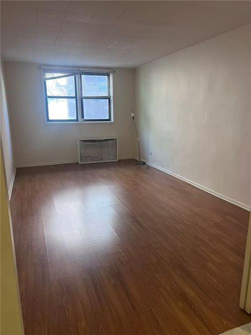 1o-345 Webster Ave, Brooklyn, NY, 11230-1429 | Card Image