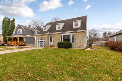 329 Plainview St, Owatonna, MN, 55060-3238 | Card Image