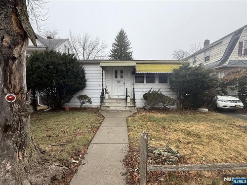 96 Claremont Ave, Verona, NJ, 07044-2804 | Card Image
