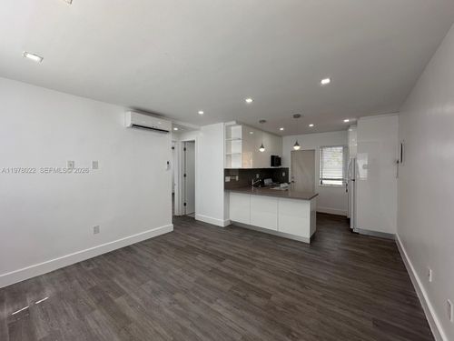 apt-4-215 Zamora Ave, Coral Gables, FL, 33134-3932 | Card Image