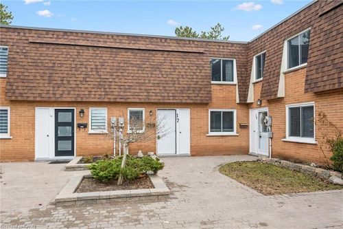 17-120 Country Club Drive, Guelph, ON, N1E3K7 | Card Image