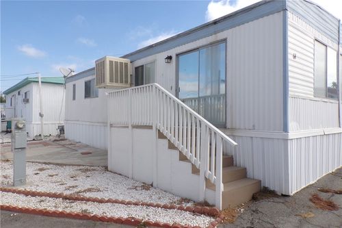 spc-64-12710 3rd, Yucaipa, CA, 92399 | Card Image