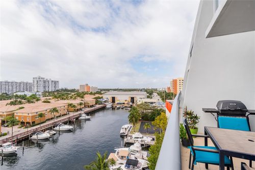 apt-504-2950 Ne 188th St, Aventura, FL, 33180-2795 | Card Image
