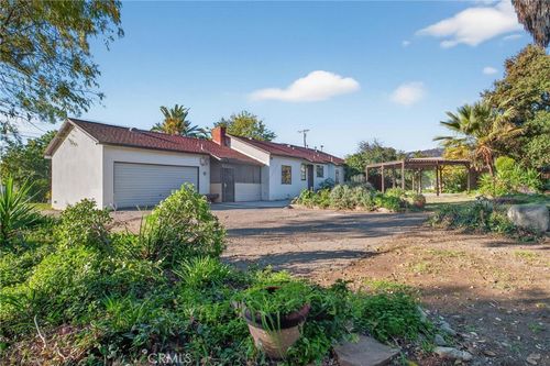 736 N Walnut Ave, San Dimas, CA, 91773-1945 | Card Image