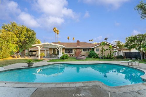 1073 E Knollcrest Dr, Covina, CA, 91724 | Card Image