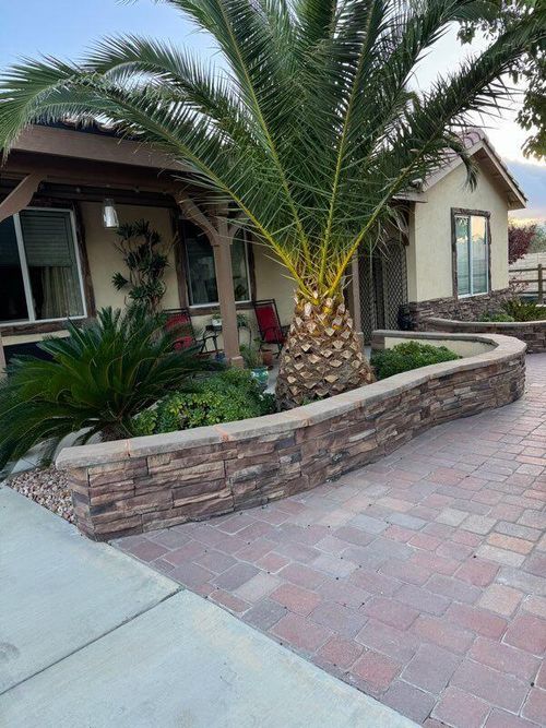 3746 Paddock Way, Lancaster, CA, 93536-2323 | Card Image
