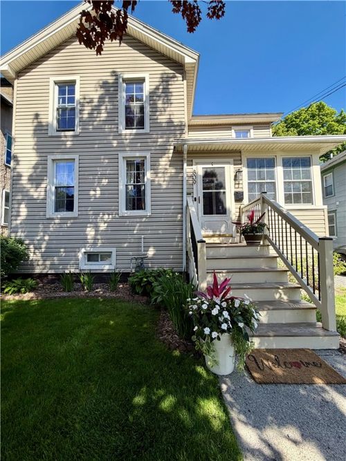 809 N Tioga St, Ithaca, NY, 14850-3657 | Card Image