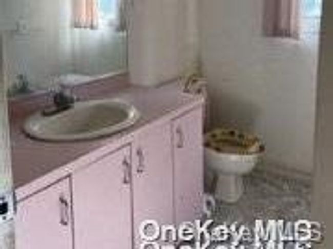 21 Hemingway Dr, House other with 5 bedrooms, 3 bathrooms and null parking in Dix Hills NY | Image 6