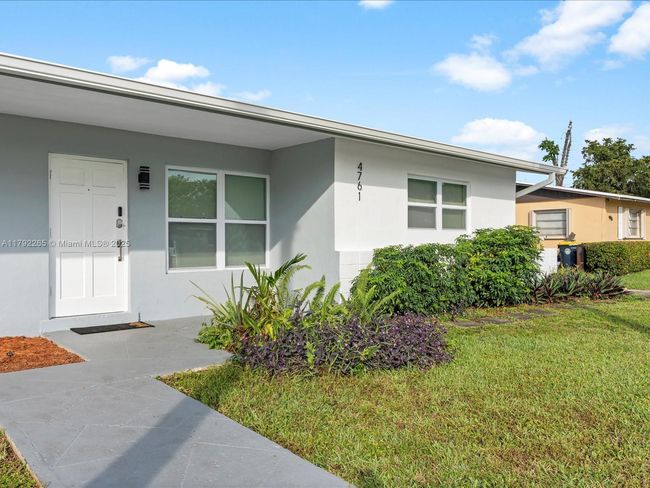 4761 Sw 43 Rd Ter, Home with 0 bedrooms, 0 bathrooms and 6 parking in Fort Lauderdale FL | Image 4