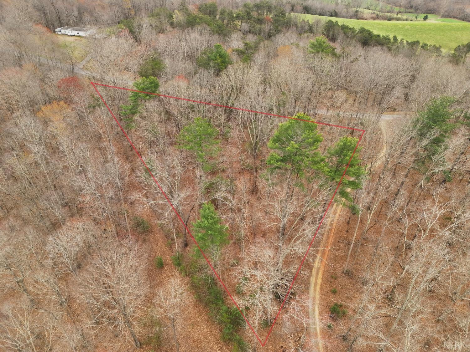 Land in Ferrum 3
