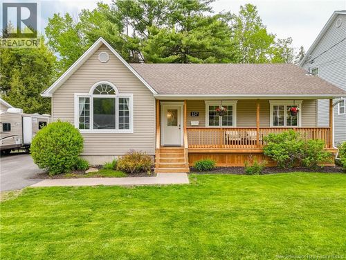157 Bunker St, Fredericton, NB, E3A0T1 | Card Image