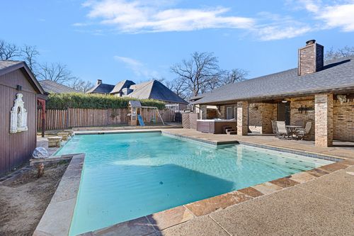801 Timberview Ct S, Fort Worth, TX, 76112-1716 | Card Image