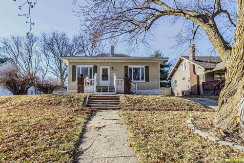 1715 4th Ave, Nebraska City, NE, 68410-1913 | Card Image