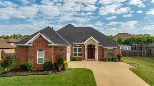 6139 Remington Dr, Bryant, AR, 72022-7526 | Card Image