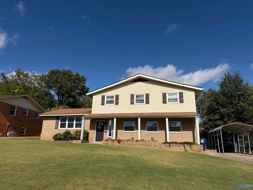 2216 Fairfax St Ne, Huntsville, AL, 35811-2008 | Card Image