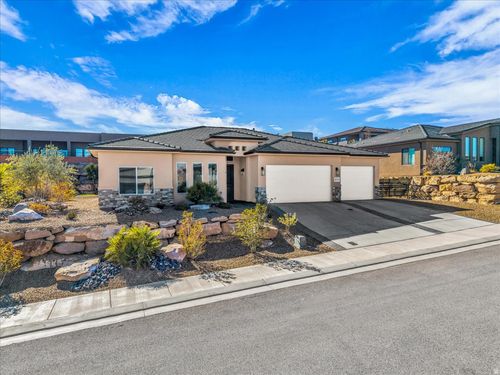 3015 W Karersee Dr, St George, UT, 84770-1388 | Card Image