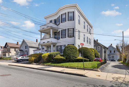 19 Bradford St, Everett, MA, 02149-1231 | Card Image