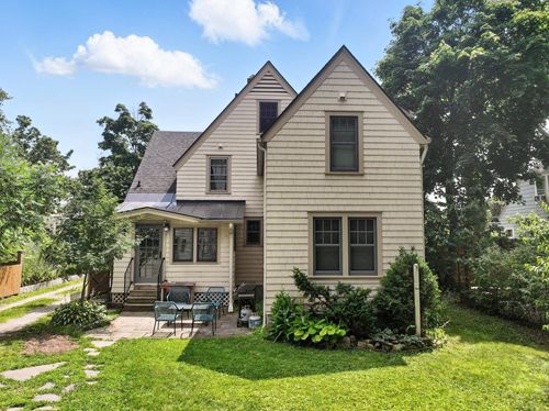 198 Home Ave, Burlington, VT, 05401-5047 | Card Image