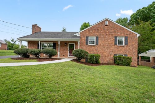 2708 Farmington Place, Lynchburg, VA, 24503 | Card Image
