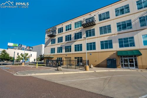 unit-404-415 E Pikes Peak Ave, Colorado Springs, CO, 80903-3670 | Card Image