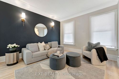 142 Sanford Ave N, Hamilton, ON, L8L5Z5 | Card Image