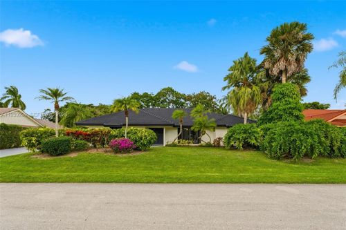 2 Dunbar Rd, Palm Beach Gardens, FL, 33418-6816 | Card Image