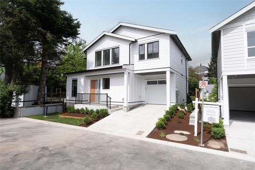 561 Belford Pl, Langford, BC, V9B6C1 | Card Image