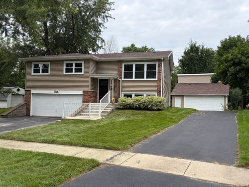 7728 Dalewood Pkwy, Woodridge, IL, 60517-2928 | Card Image