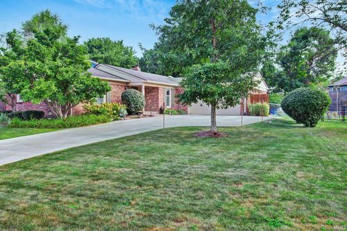 820 Hickory Way, Noblesville, IN, 46062-8516 | Card Image