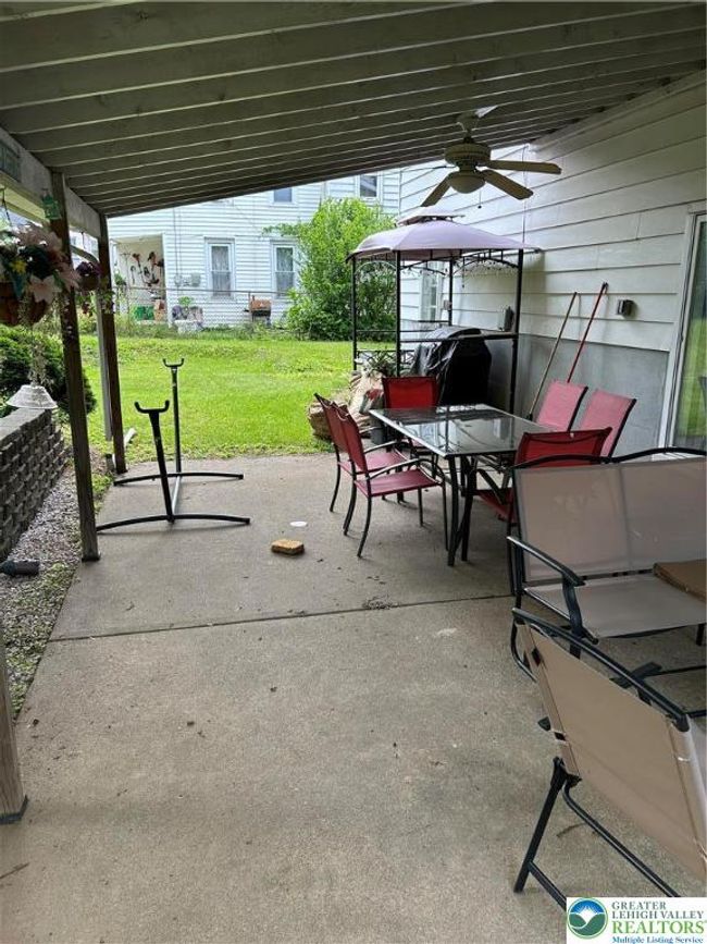 Covered Patio | Image 14