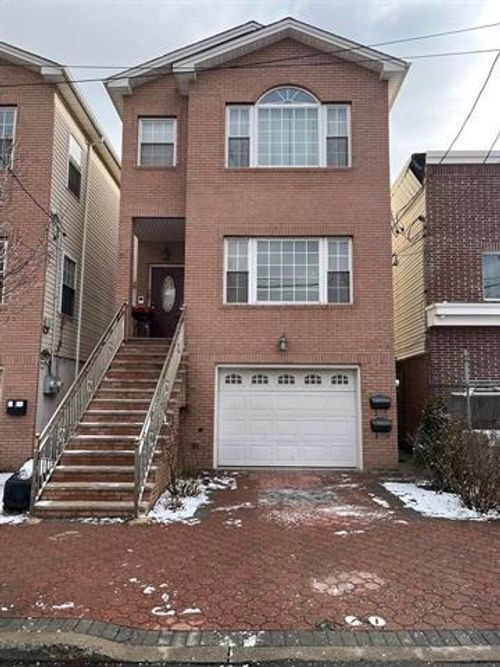 apt-1-30 Whitman Ave, Jersey City, NJ, 07306-6877 | Card Image