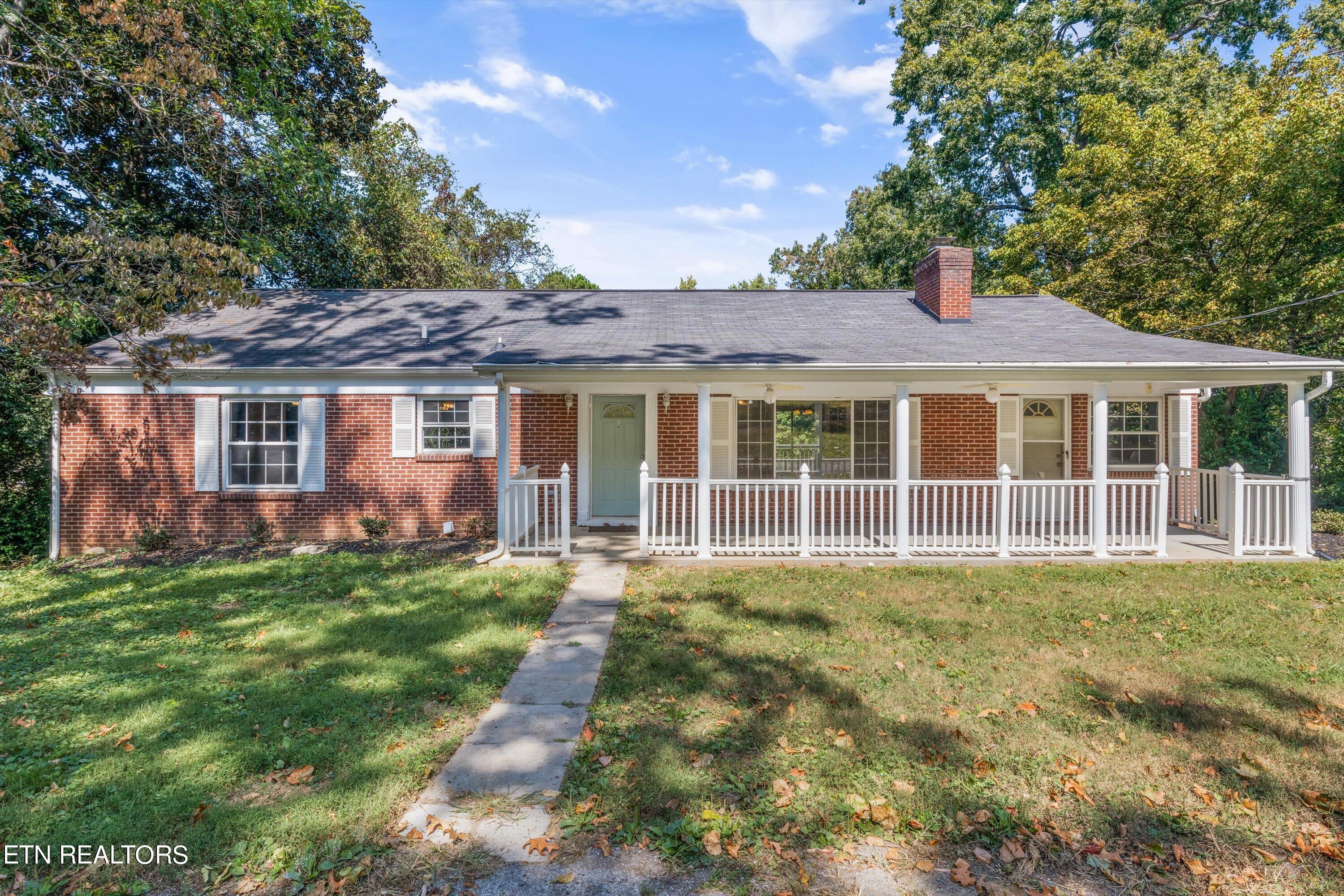 Washington Pike, Knoxville, TN 37917