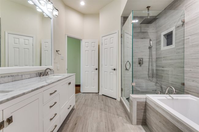 6717 Candlecreek Ln, House other with 4 bedrooms, 2 bathrooms and null parking in Plano TX | Image 27
