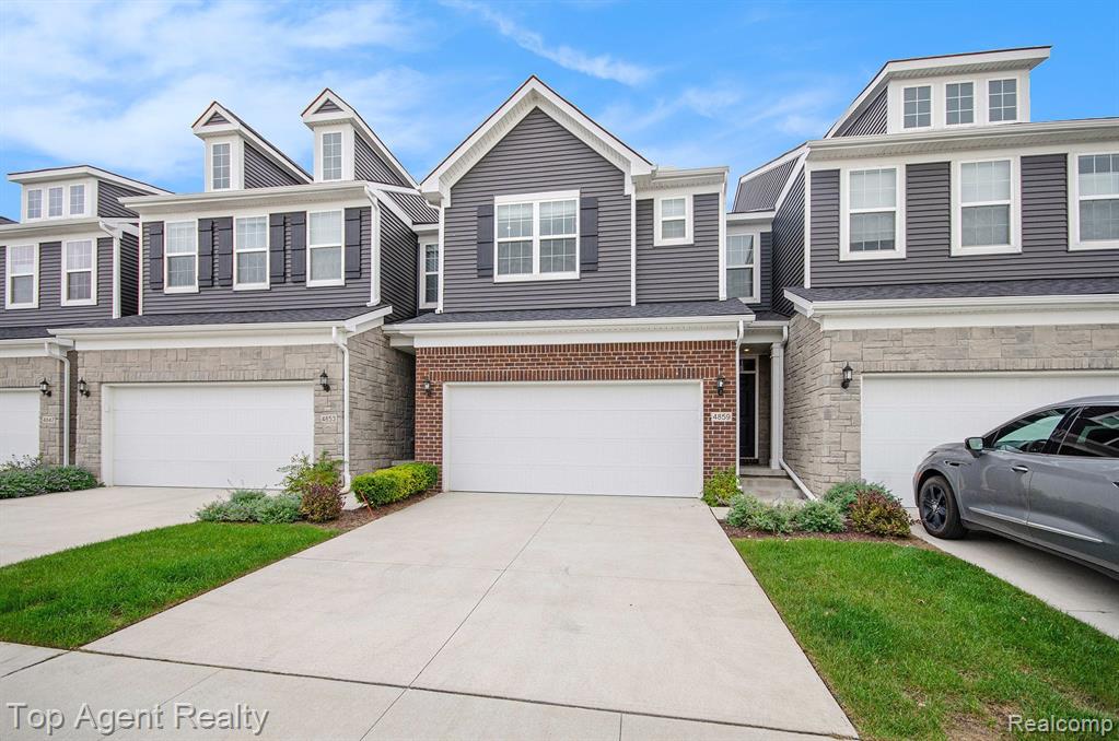 Broomfield Way, Lake Orion, MI 48359 #1