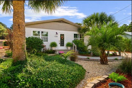 128 S Wells St, Panama City Beach, FL, 32413-1938 | Card Image