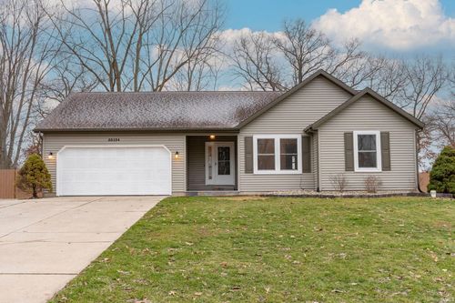 53134 Old Farm Rd, Elkhart, IN, 46514-8740 | Card Image