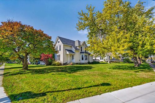 302 W Main Street, BROOKLYN, WI, 53521 | Card Image