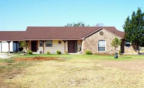 2520 Emerald Forest Dr, Burleson, TX, 76028-7738 | Card Image