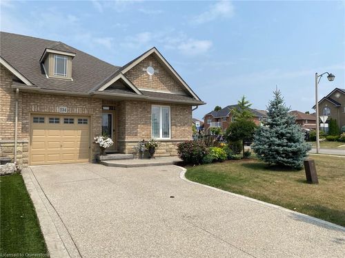 234 Pinehill Dr, Hannon, ON, L0R1P0 | Card Image
